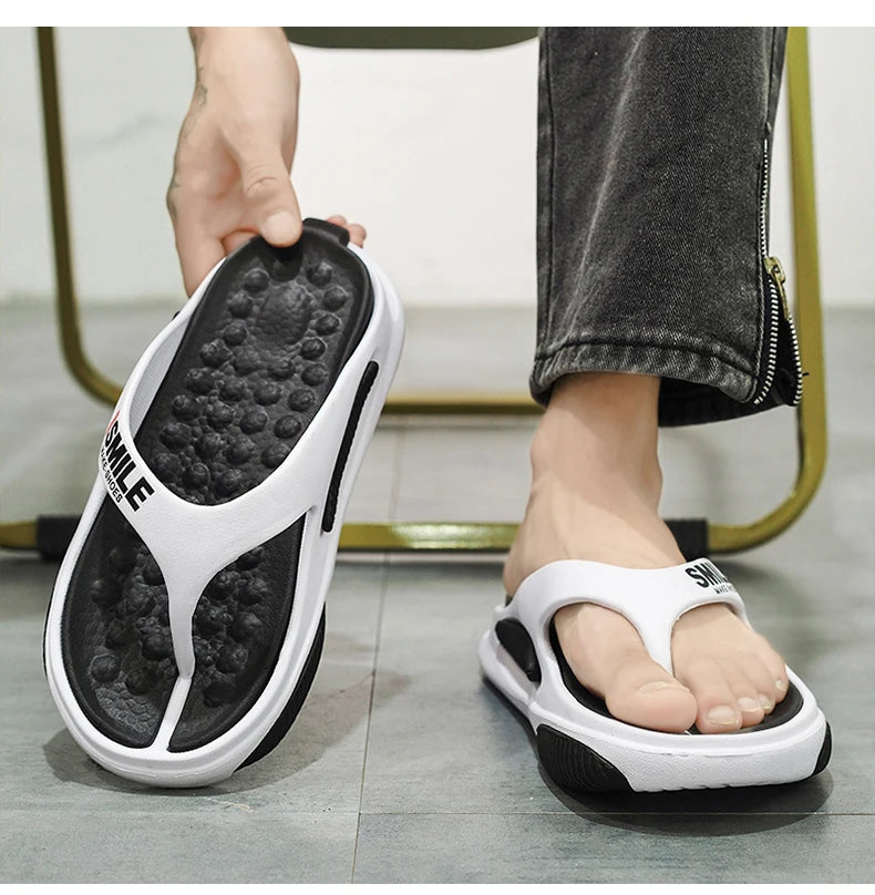 Men Massage Flip Flops Outdoor Indoor Slippers Thick Sole Comfortable Men Beach Sandals Non-slip Bathroom Home Men's Flip Flops